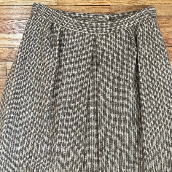 Lord & Taylor - Vintage Ladies Suit - Picture 10 of 16